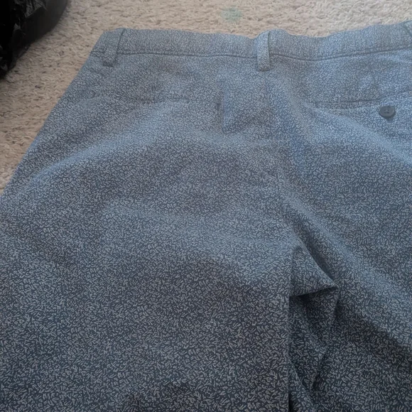 Banana Republic Blue Patterned Men's Shorts - Picture 4 of 4